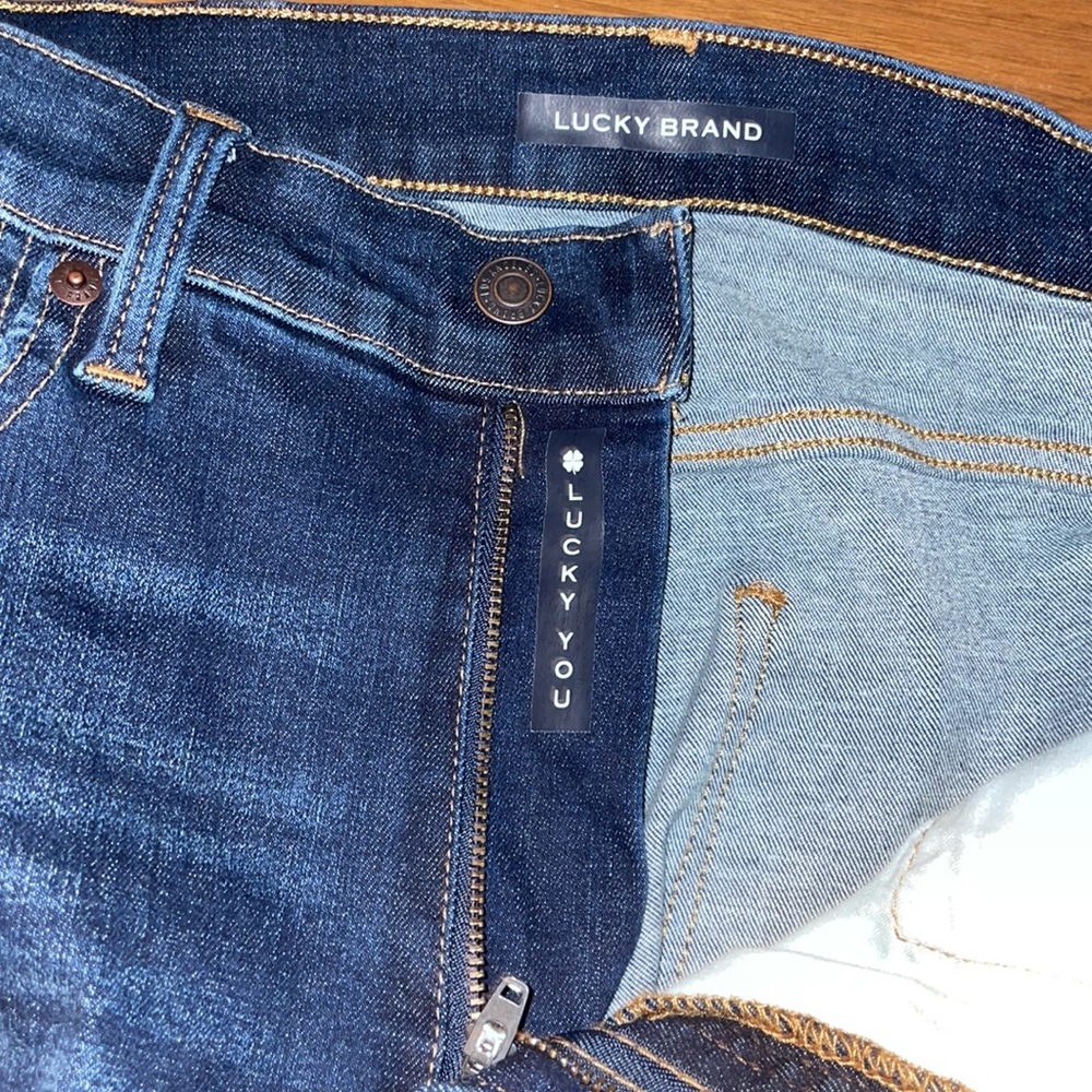 Lucky Brand UNI FIT size 3, NWOT - Picture 3 of 4